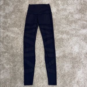 Women’s lulu lemon leggings size 4